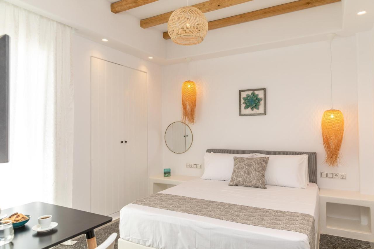 Naxos Downtown Apartments & Suites Naxos City エクステリア 写真