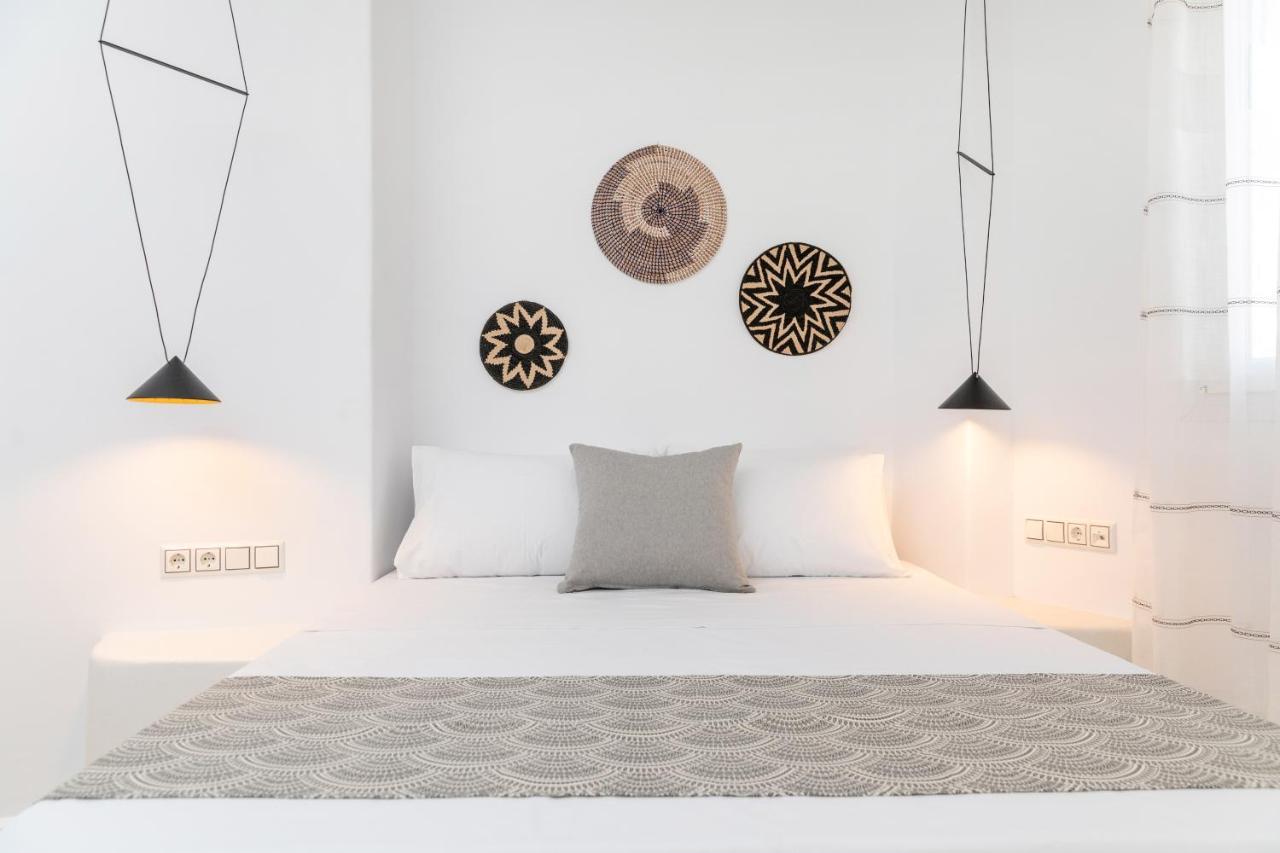 Naxos Downtown Apartments & Suites Naxos City エクステリア 写真