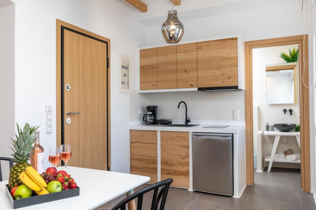 Naxos Downtown Apartments & Suites Naxos City エクステリア 写真