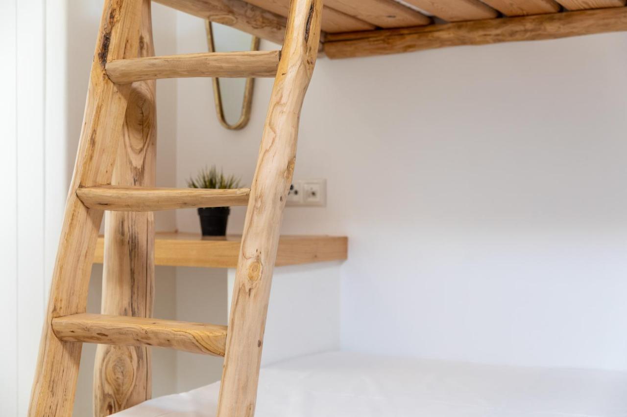 Naxos Downtown Apartments & Suites Naxos City エクステリア 写真