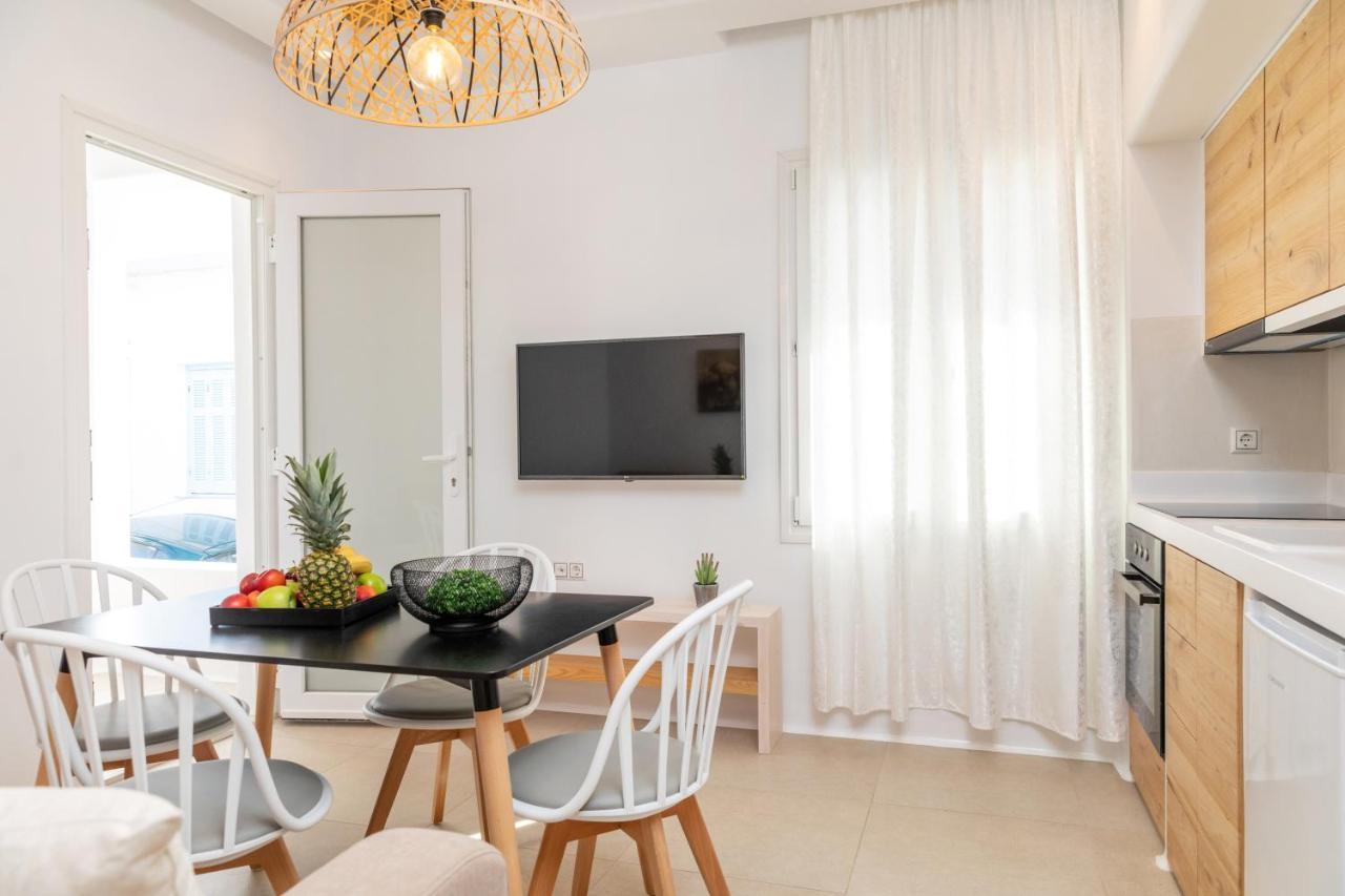 Naxos Downtown Apartments & Suites Naxos City エクステリア 写真