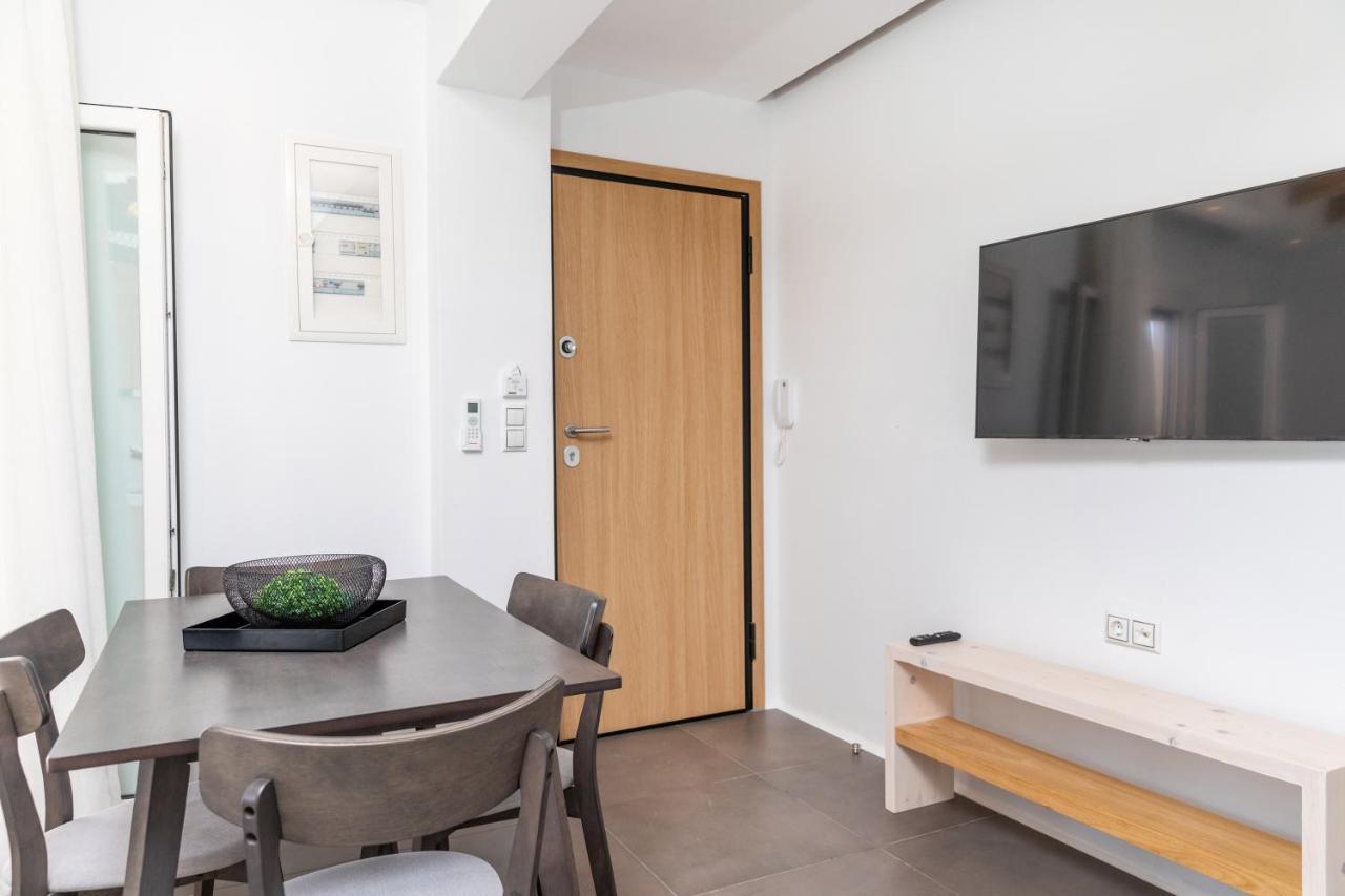 Naxos Downtown Apartments & Suites Naxos City エクステリア 写真