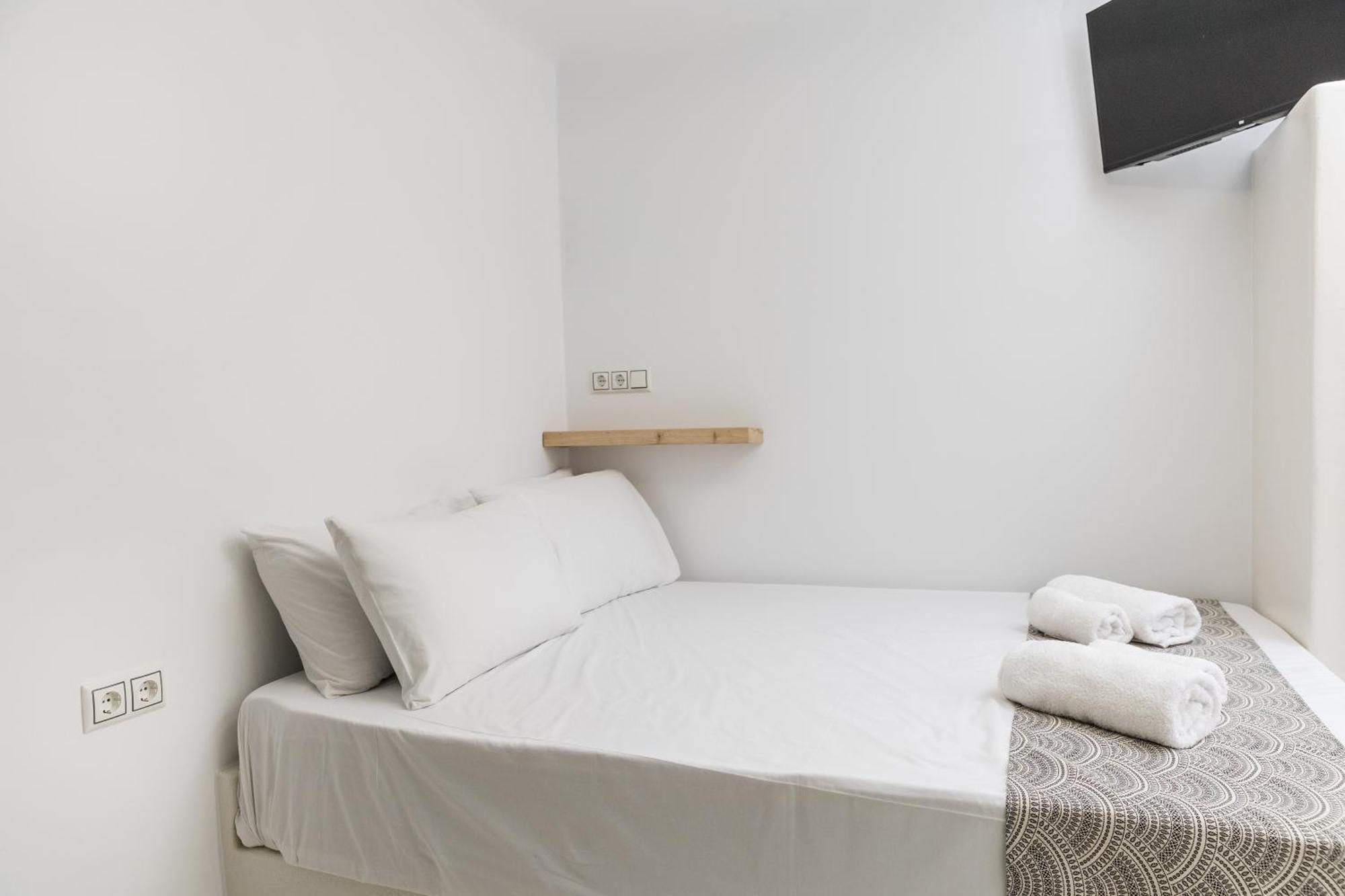 Naxos Downtown Apartments & Suites Naxos City 部屋 写真