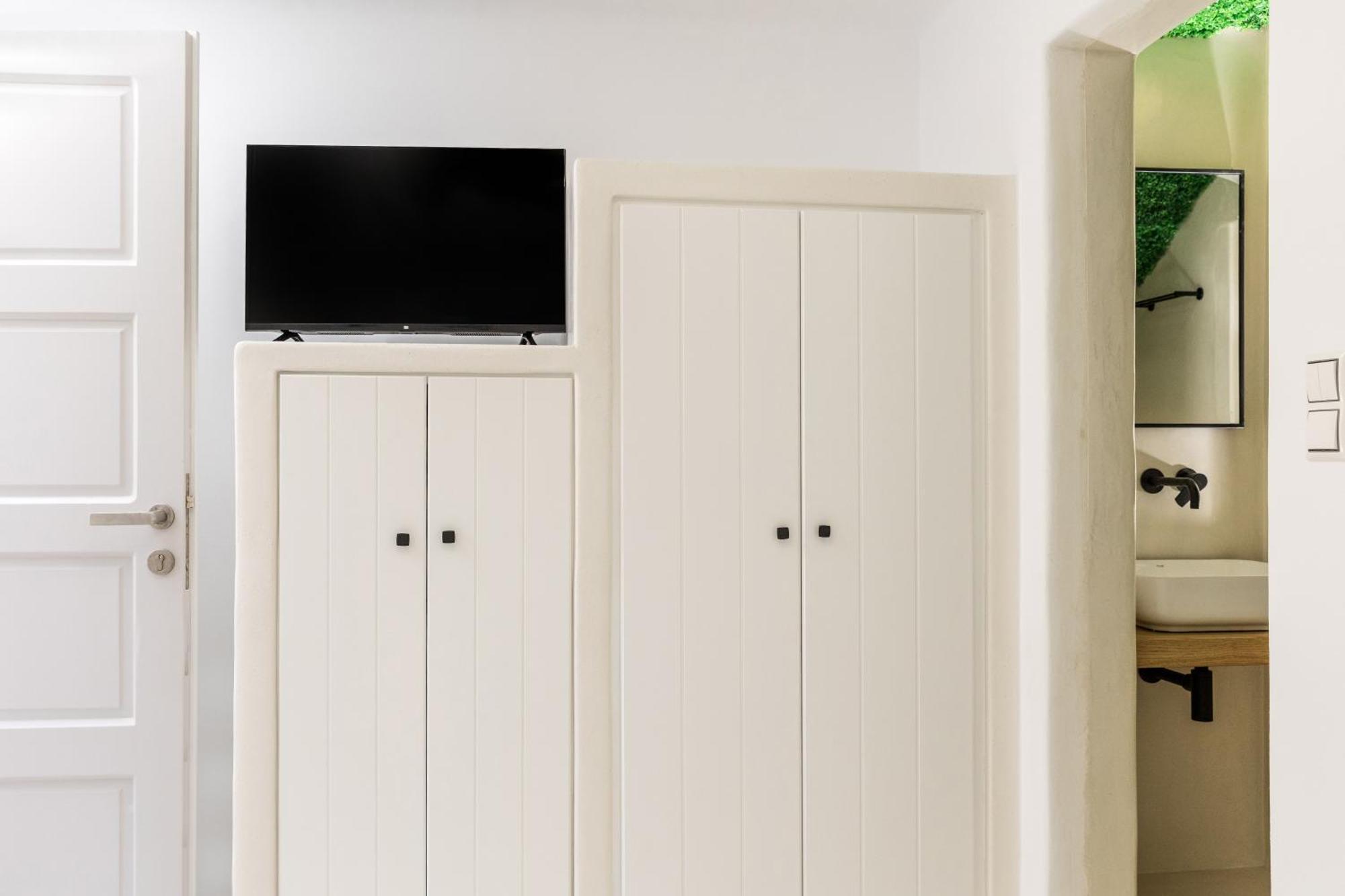 Naxos Downtown Apartments & Suites Naxos City 部屋 写真