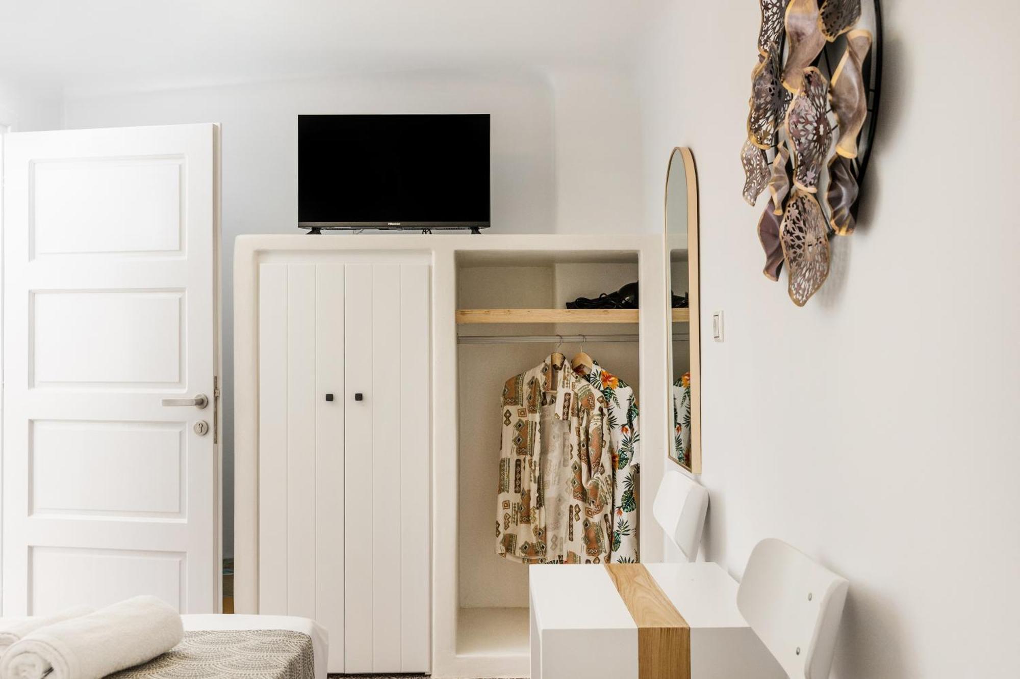 Naxos Downtown Apartments & Suites Naxos City 部屋 写真